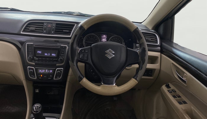2017 Maruti Ciaz ZXI, Petrol, Manual, 36,792 km, Steering Wheel Close Up
