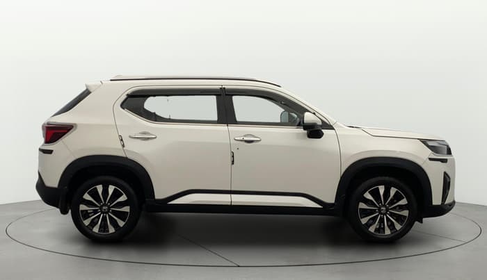 2023 Honda ELEVATE ZX MT, Petrol, Manual, 1,22,904 km, Right Side View