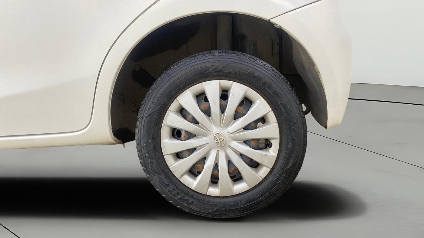 2013 Toyota Etios Liva GD, Diesel, Manual, 70,725 km, Left Rear Wheel