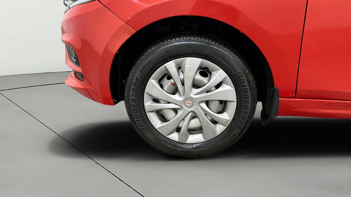 2020 Tata Tiago XE PETROL, Petrol, Manual, 35,532 km, Left Front Wheel