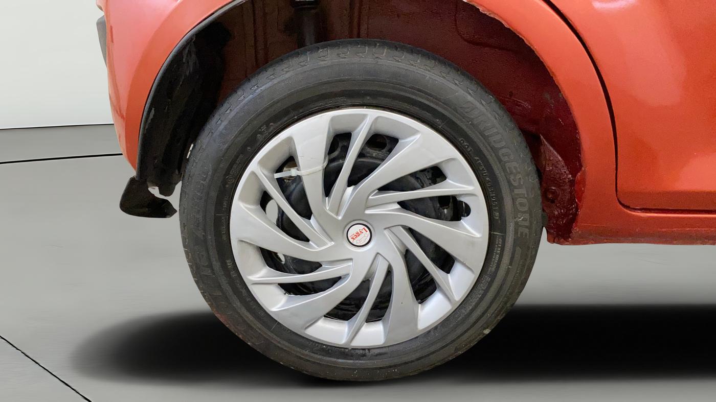 2017 Maruti IGNIS DELTA 1.2, Petrol, Manual, 71,878 km, Right Rear Wheel