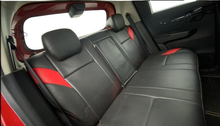 2018 Mahindra KUV 100 NXT K8 P 6 STR, Petrol, Manual, 33,453 km, Right Side Rear Door Cabin