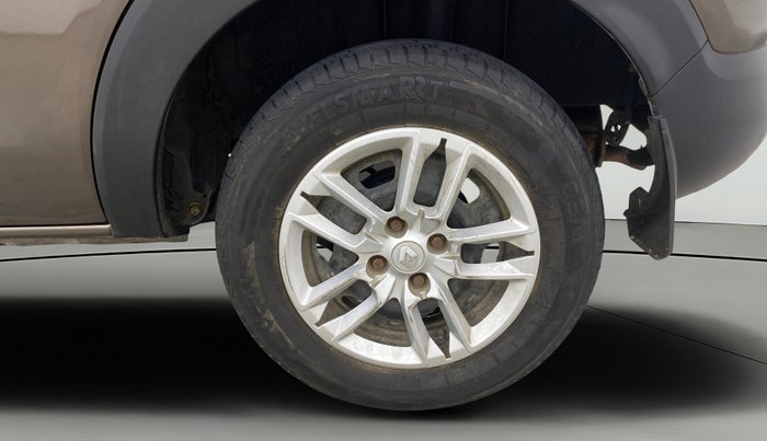 2022 Renault TRIBER RXL MT, Petrol, Manual, 27,492 km, Left Rear Wheel