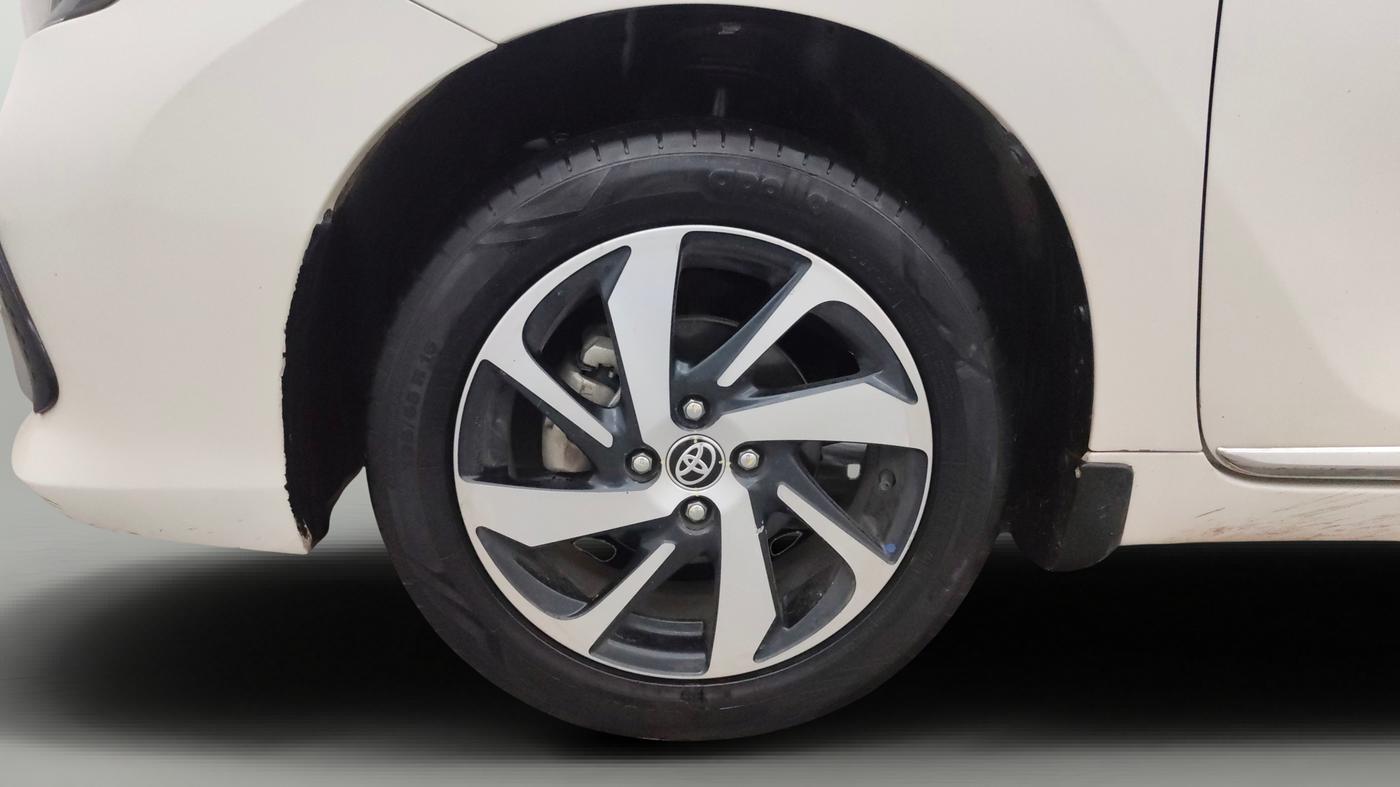 2024 Toyota Glanza G E-CNG, CNG, Manual, 41,375 km, Left Front Wheel