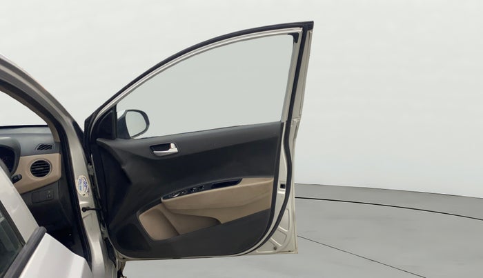 2018 Hyundai Grand i10 SPORTZ AT 1.2 KAPPA VTVT, Petrol, Automatic, 61,118 km, RHS Front Door