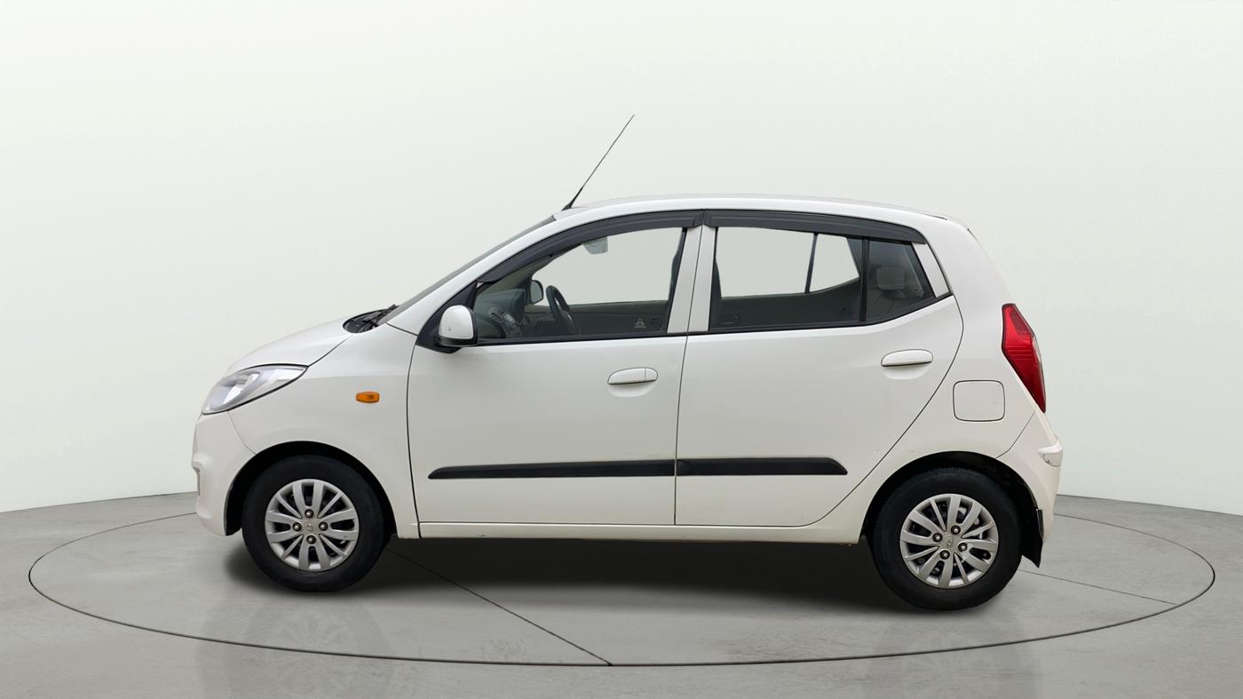 2015 Hyundai i10 SPORTZ 1.1, Petrol, Manual, 59,954 km, Left Side