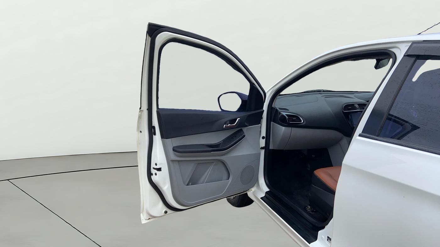 2021 Tata Tiago XZ PLUS PETROL, Petrol, Manual, 28,380 km, LHS Front Door