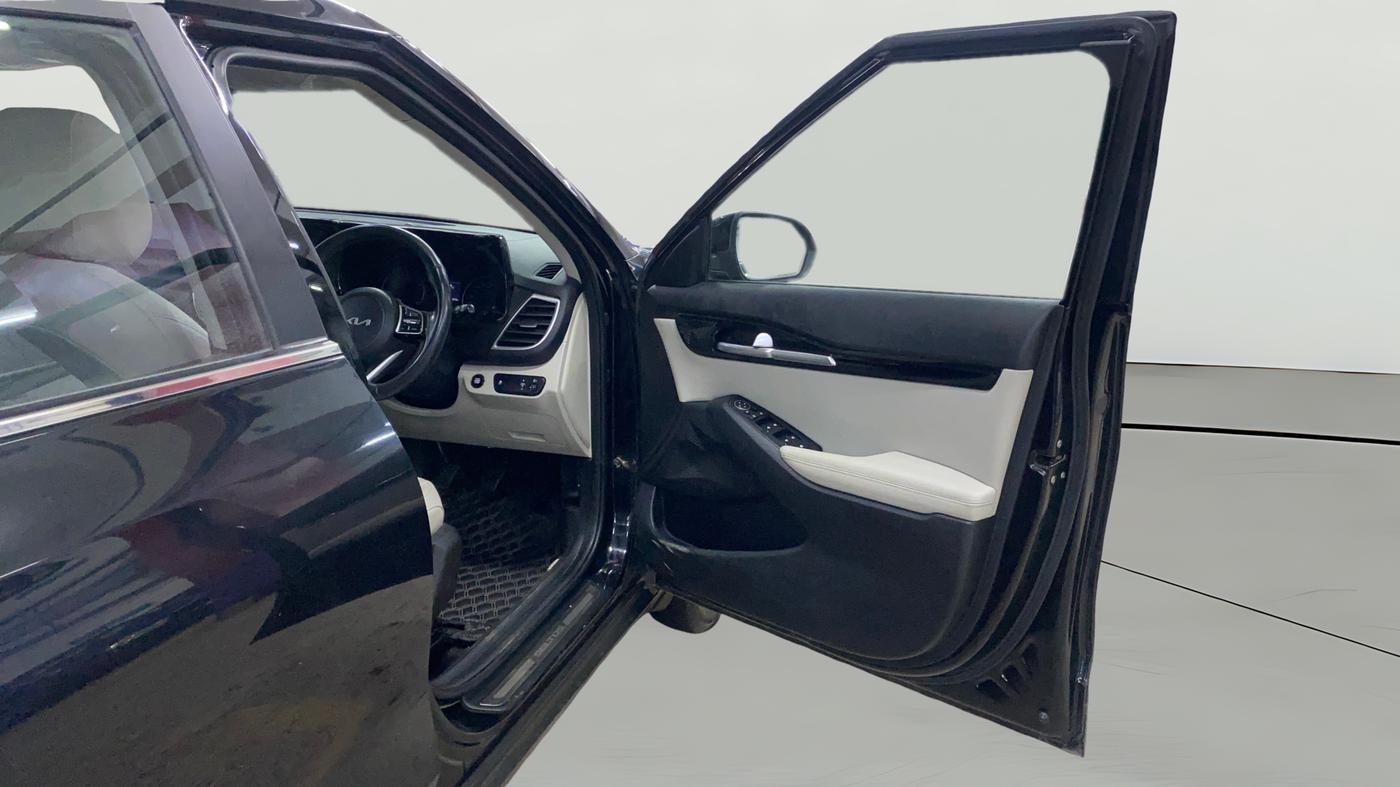 2022 KIA SELTOS HTX 1.5 PETROL, Petrol, Manual, 28,668 km, RHS Front Door