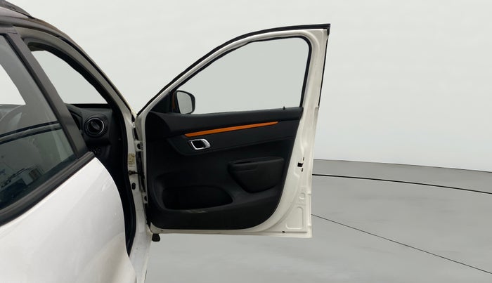 2021 Renault Kwid CLIMBER 1.0 (O), Petrol, Manual, 25,909 km, RHS Front Door