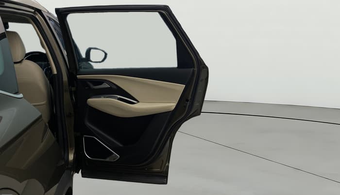 2024 MG HECTOR SAVVY PRO 1.5 TURBO CVT PETROL, Petrol, Automatic, 15,620 km, RHS Rear Door