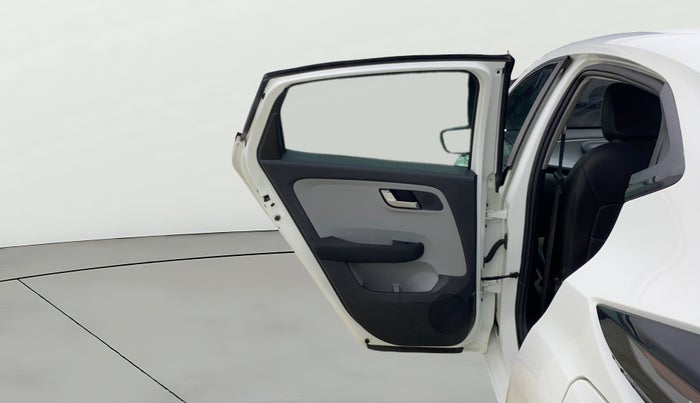 2020 Tata ALTROZ XZ DIESEL, Diesel, Manual, 1,43,911 km, LHS Rear Door