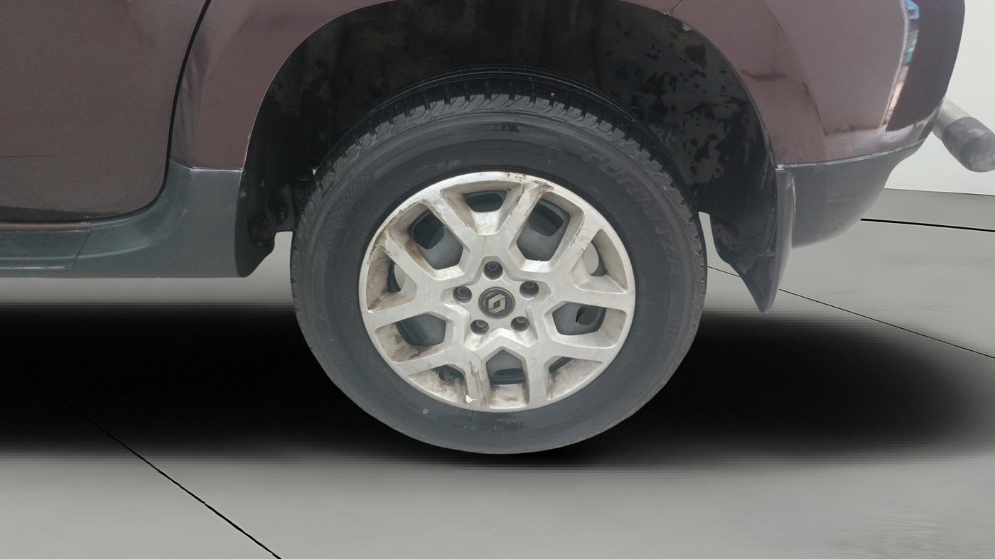 2019 Renault Duster 85 PS RXS MT DIESEL, Diesel, Manual, 1,16,516 km, Left Rear Wheel