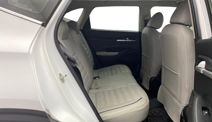 2022 KIA SELTOS HTK PLUS 1.5 DIESEL IMT, Diesel, Manual, 67,688 km, Right Side Rear Door Cabin