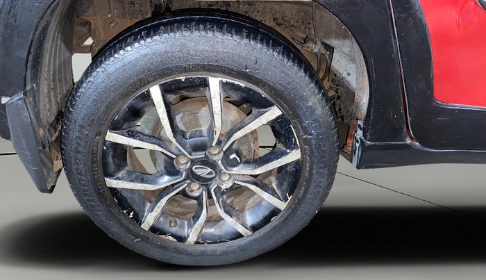 2018 Mahindra KUV 100 NXT K8 P 6 STR, Petrol, Manual, 54,381 km, Right Rear Wheel