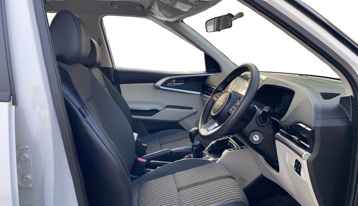 2024 KIA CARENS PRESTIGE 1.5 PETROL 7 STR, Petrol, Manual, 12,906 km, Right Side Front Door Cabin
