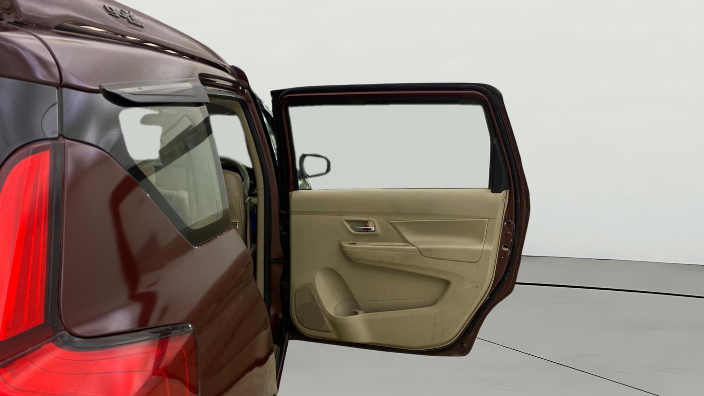 2021 Maruti Ertiga VXI CNG, CNG, Manual, 98,998 km, RHS Rear Door