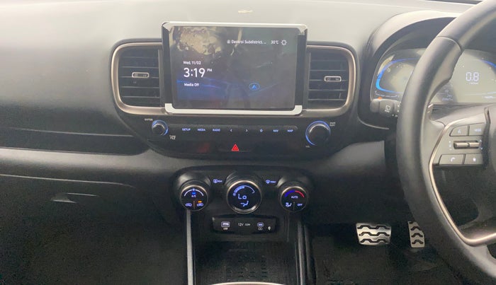 2023 Hyundai VENUE SX(O) 1.0 Turbo DCT Knight Edition, Petrol, Automatic, 20,866 km, Air Conditioner