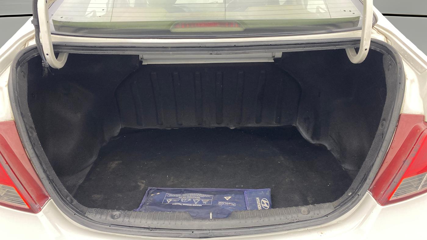 2015 Hyundai Verna FLUIDIC 1.6 CRDI SX 4S, Diesel, Manual, 60,691 km, Boot Open Zoomed View