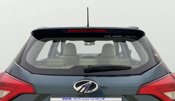 2019 Mahindra XUV300 W8 (O) 1.5 DIESEL, Diesel, Manual, 1,05,427 km, Rear Windshield