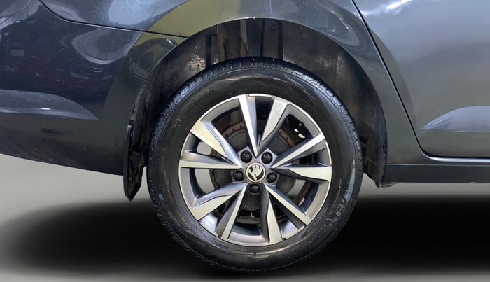 2022 Skoda SLAVIA STYLE 1.5L TSI DSG, Petrol, Automatic, 48,519 km, Right Rear Wheel