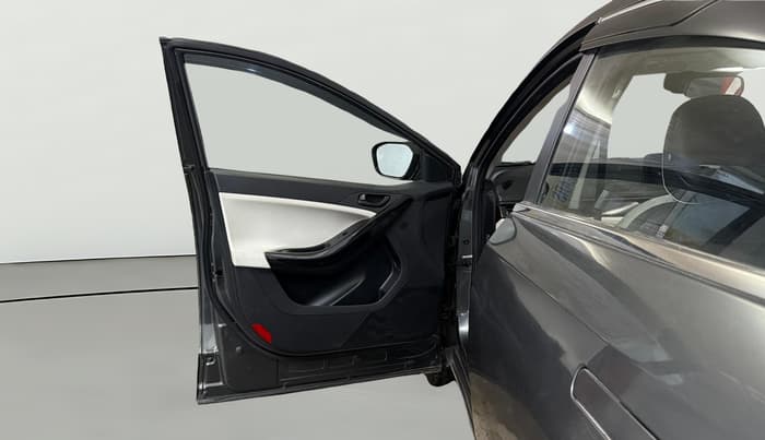 2024 Tata Curvv Pure Plus S 1.5 Diesel 6MT, Diesel, Manual, 56,187 km, LHS Front Door