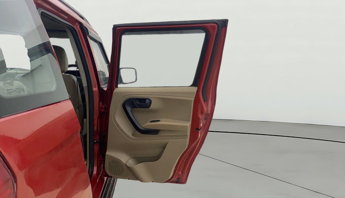 2016 Mahindra TUV300 T6, Diesel, Manual, 73,681 km, RHS Rear Door