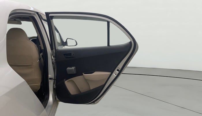 2018 Hyundai Xcent E, CNG, Manual, 54,997 km, RHS Rear Door