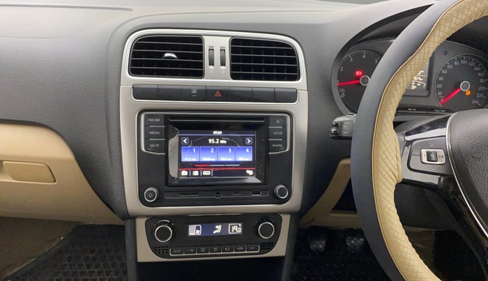 2017 Volkswagen Ameo HIGHLINE1.2L, Petrol, Manual, 34,428 km, Air Conditioner