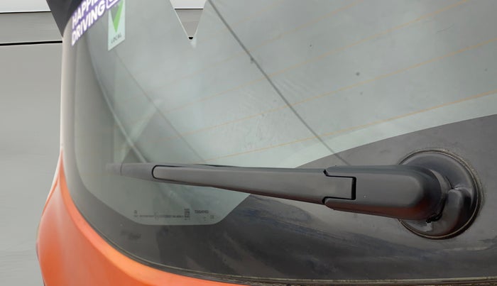 2024 Tata PUNCH CREATIVE  1.2 RTN DUAL TONE, Petrol, Manual, 8,011 km, Rear Wiper