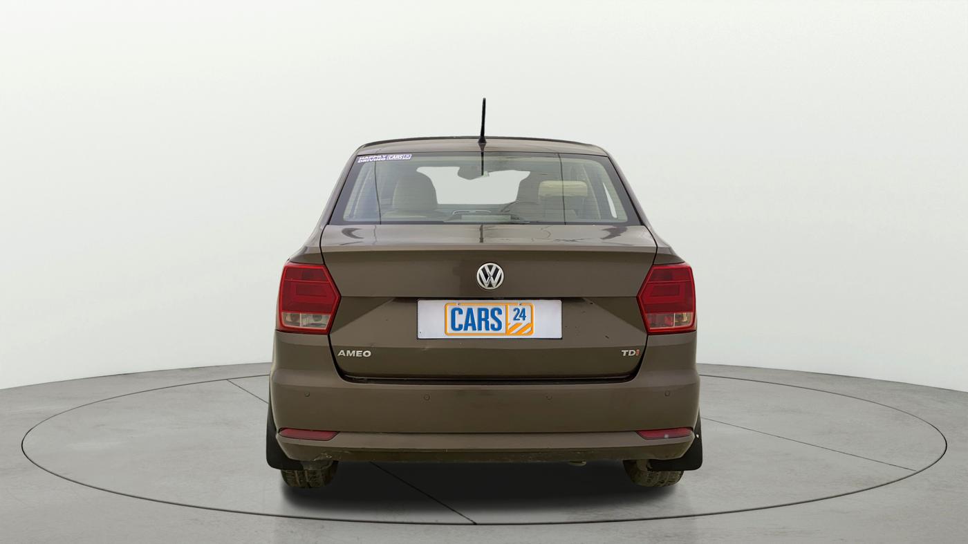 2016 Volkswagen Ameo HIGHLINE DSG 1.5 DIESEL , Diesel, Automatic, 1,06,902 km, Back/Rear