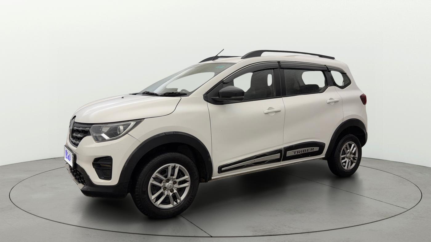 2023 Renault TRIBER RXT, Petrol, Manual, 46,804 km, Left Front Diagonal
