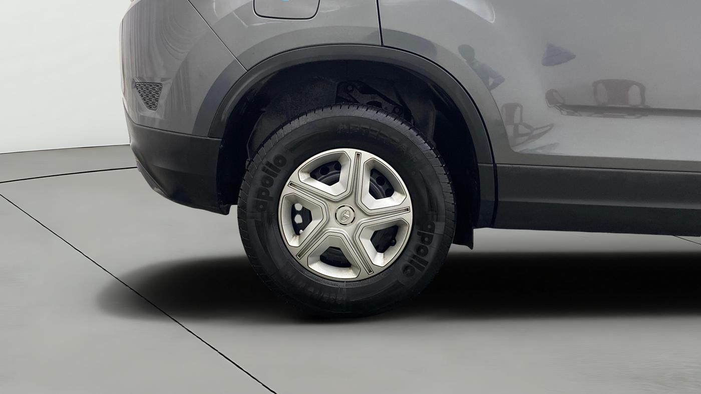 2023 Tata Harrier XM 2.0L KRYOTEC, Diesel, Manual, 35,952 km, Right Rear Wheel