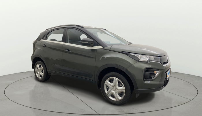 2023 Tata NEXON XMA PLUS SUNROOF PETROL, Petrol, Automatic, 20,224 km, Right Front Diagonal