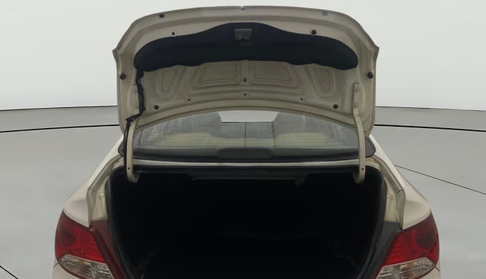2013 Hyundai Verna FLUIDIC 1.6 VTVT EX, Petrol, Manual, 1,31,555 km, Boot Door Open