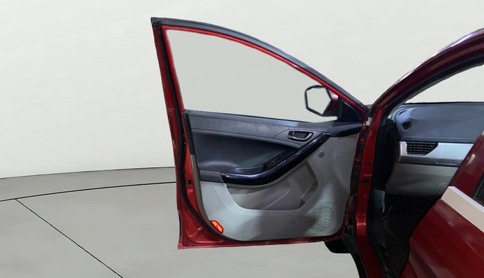 2018 Tata NEXON XM PETROL, Petrol, Manual, 1,29,921 km, LHS Front Door