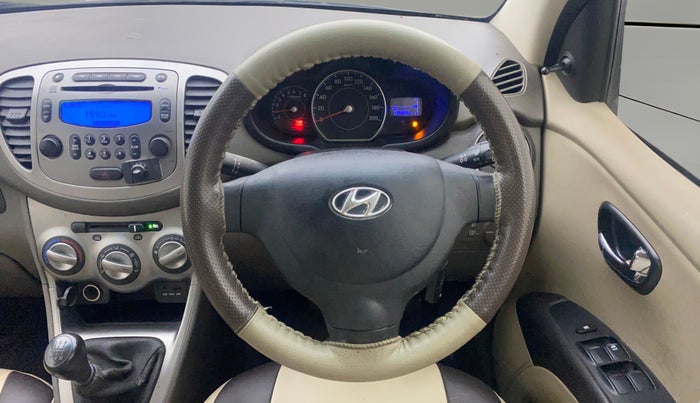 2014 Hyundai i10 SPORTZ 1.1, Petrol, Manual, 65,854 km, Steering Wheel Close Up