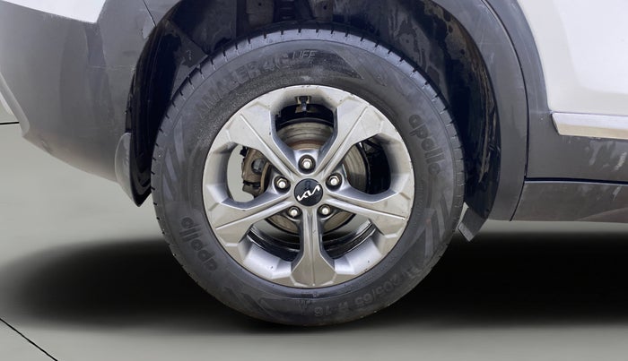 2023 KIA SELTOS HTK PLUS 1.5 DIESEL IMT, Diesel, Manual, 1,17,162 km, Right Rear Wheel