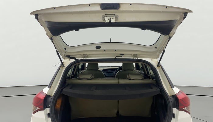 2016 Hyundai Elite i20 ASTA 1.2 (O), Petrol, Manual, 99,087 km, Boot Door Open