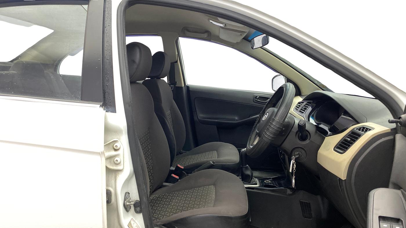 2015 Tata Zest XE PETROL, Petrol, Manual, 77,831 km, Right Side Front Door Cabin