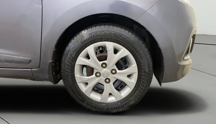 2016 Hyundai Grand i10 SPORTZ 1.2 KAPPA VTVT, CNG, Manual, 51,417 km, Right Front Wheel