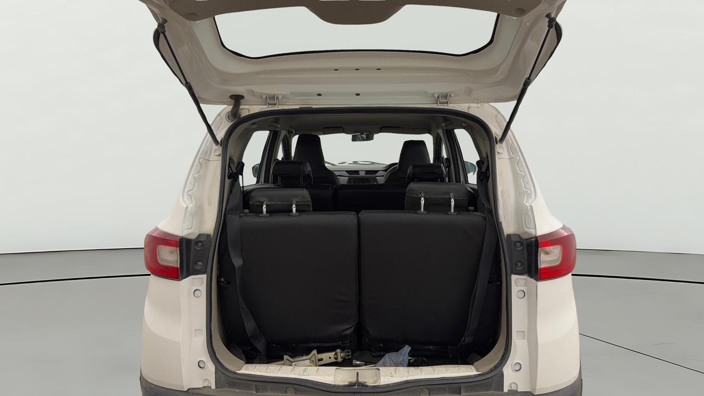 2019 Renault TRIBER RXT, Petrol, Manual, 78,680 km, Boot Open Zoomed View