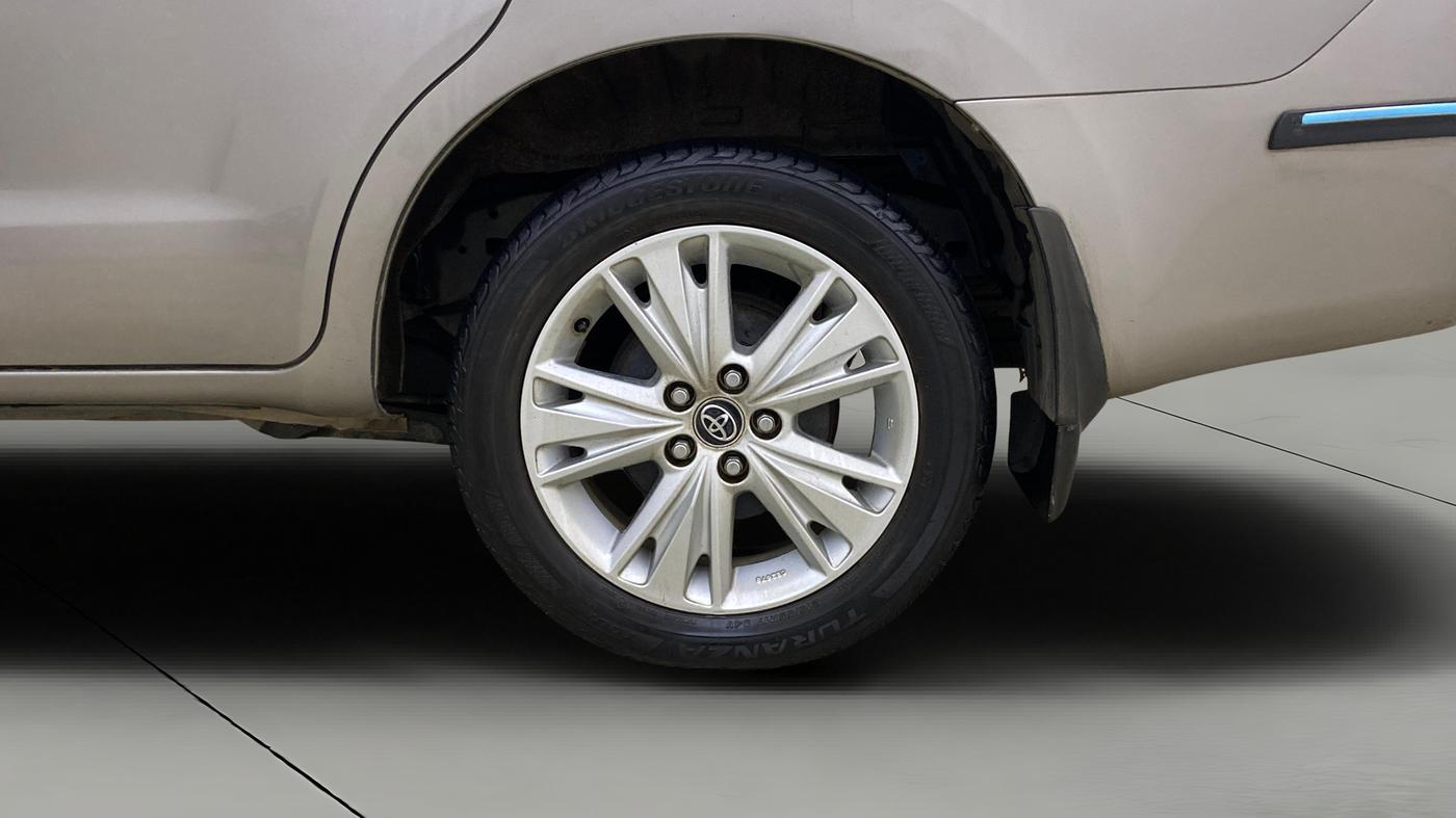 2018 Toyota Innova Crysta 2.8 ZX AT 7 STR, Diesel, Automatic, 29,516 km, Left Rear Wheel
