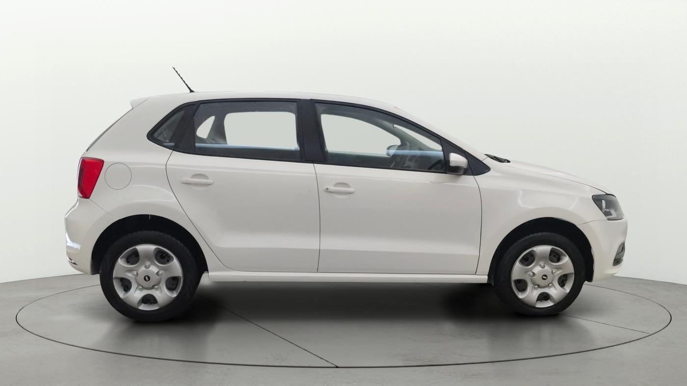 2017 Volkswagen Polo COMFORTLINE 1.2L, Petrol, Manual, 85,807 km, Right Side View