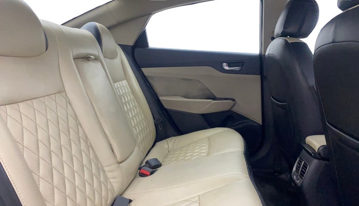 2019 Hyundai Verna 1.6 VTVT SX, Petrol, Manual, 78,537 km, Right Side Rear Door Cabin