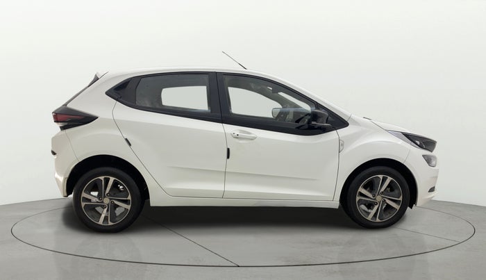 2021 Tata ALTROZ XZ PETROL, Petrol, Manual, 25,688 km, Right Side View