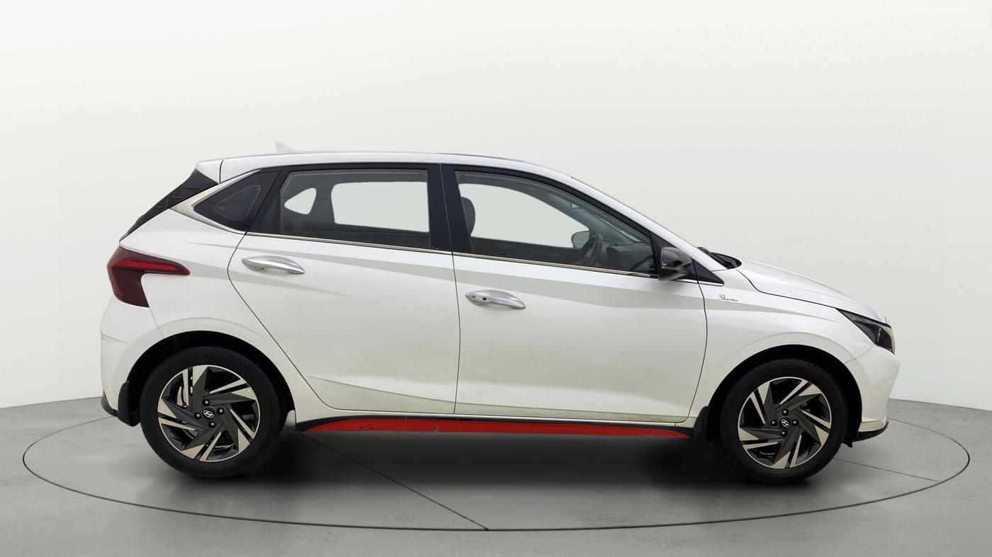 2023 Hyundai NEW I20 ASTA 1.2 MT, Petrol, Manual, 33,642 km, Right Side View