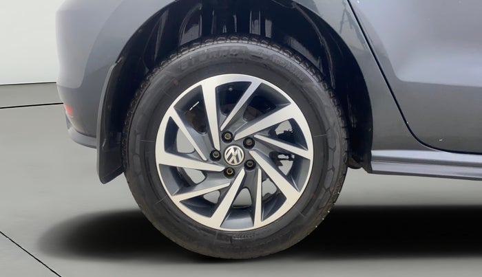 2020 Volkswagen Polo COMFORTLINE 1.0L MPI, Petrol, Manual, 60,050 km, Right Rear Wheel