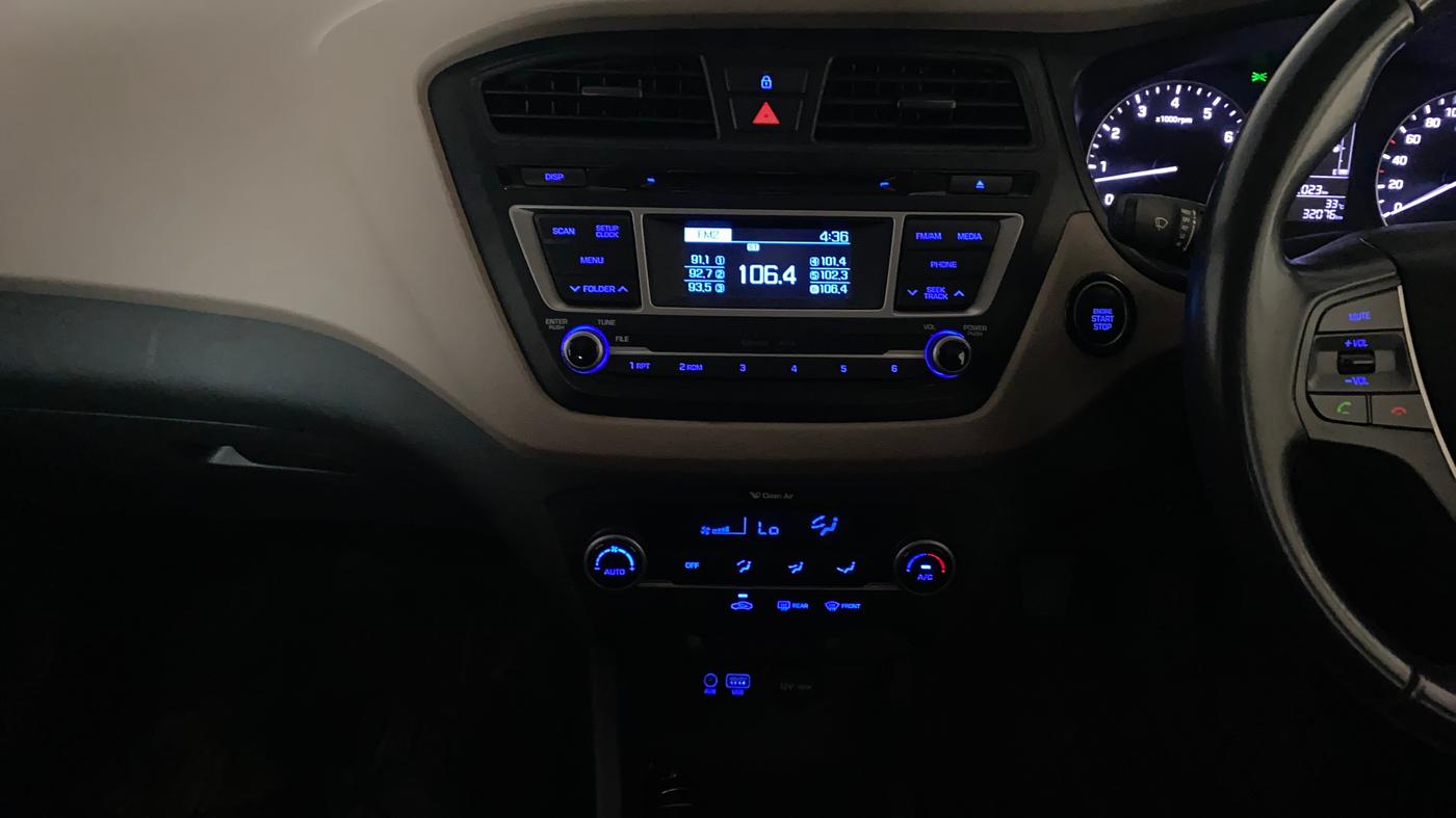 2014 Hyundai Elite i20 SPORTZ 1.2 (O), Petrol, Manual, 32,073 km, Air Conditioner
