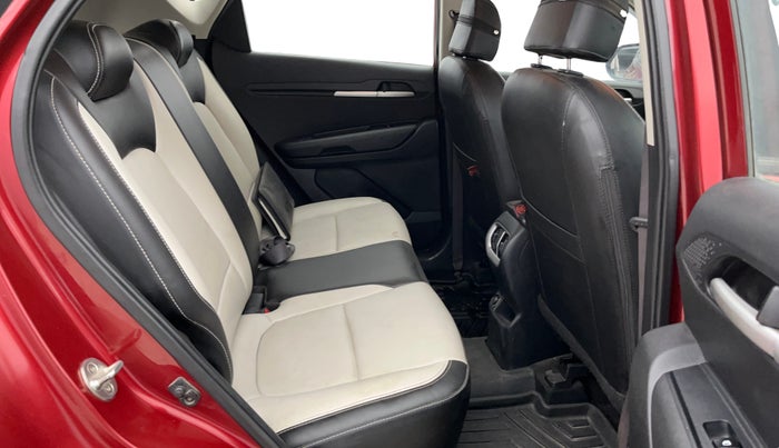 2020 KIA SONET HTK PLUS 1.5, Diesel, Manual, 84,828 km, Right Side Rear Door Cabin