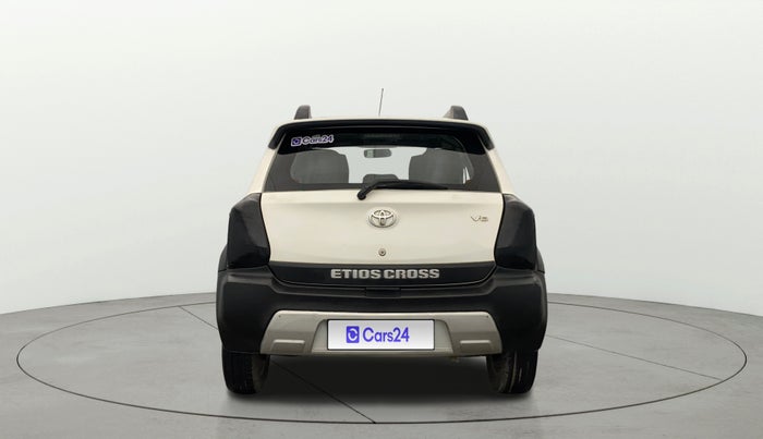 2017 Toyota Etios CROSS 1.4 VD, Diesel, Manual, 1,18,919 km, Back/Rear